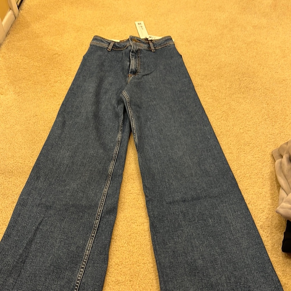 Wide leg Zara jeans size 5 bought in Europe